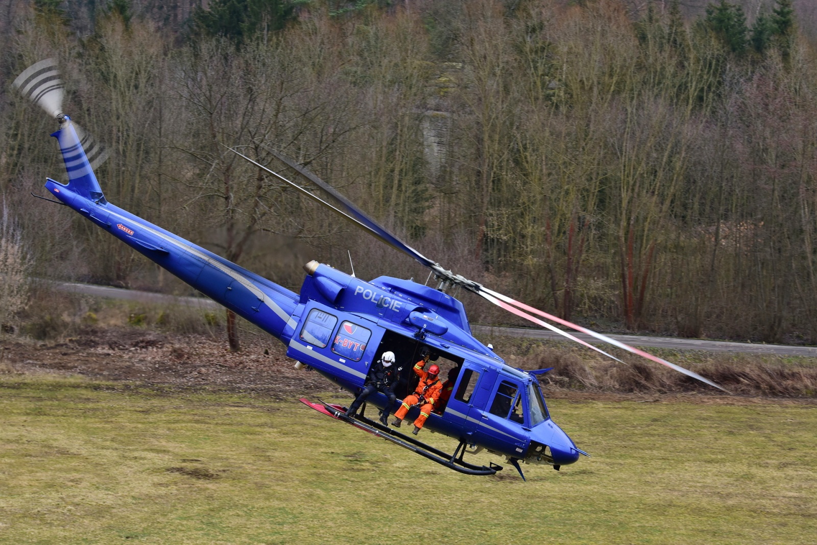 009 - výcvik leteckých záchranářů.JPG