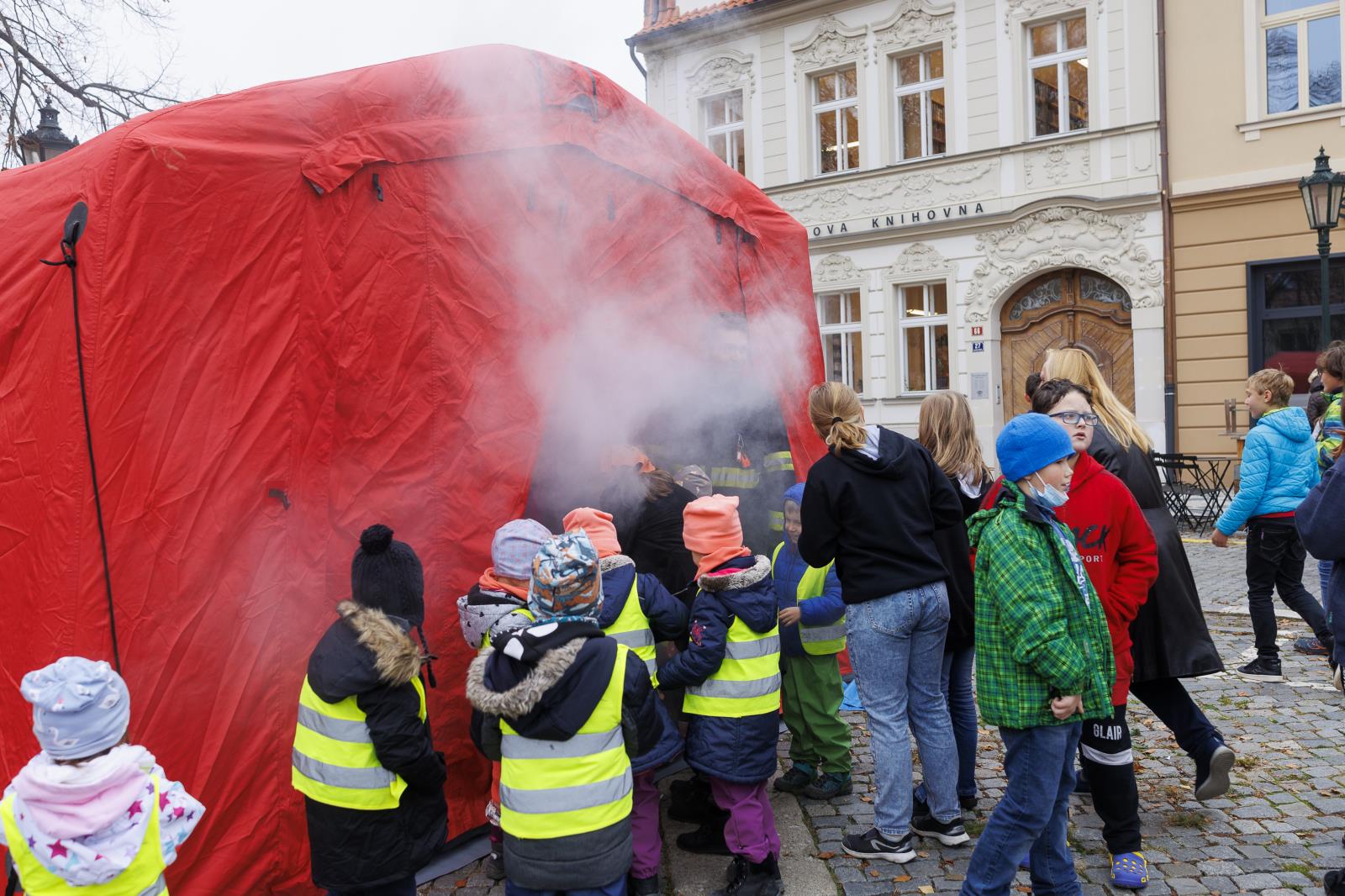 010-Zakuřovací stan.jpg