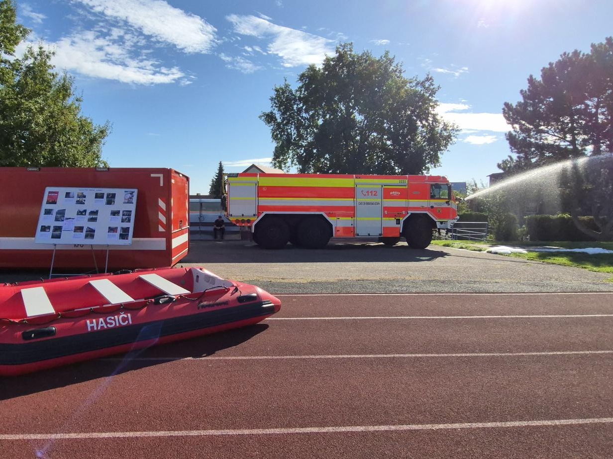 011-Fotbal pro nadaci.jpg