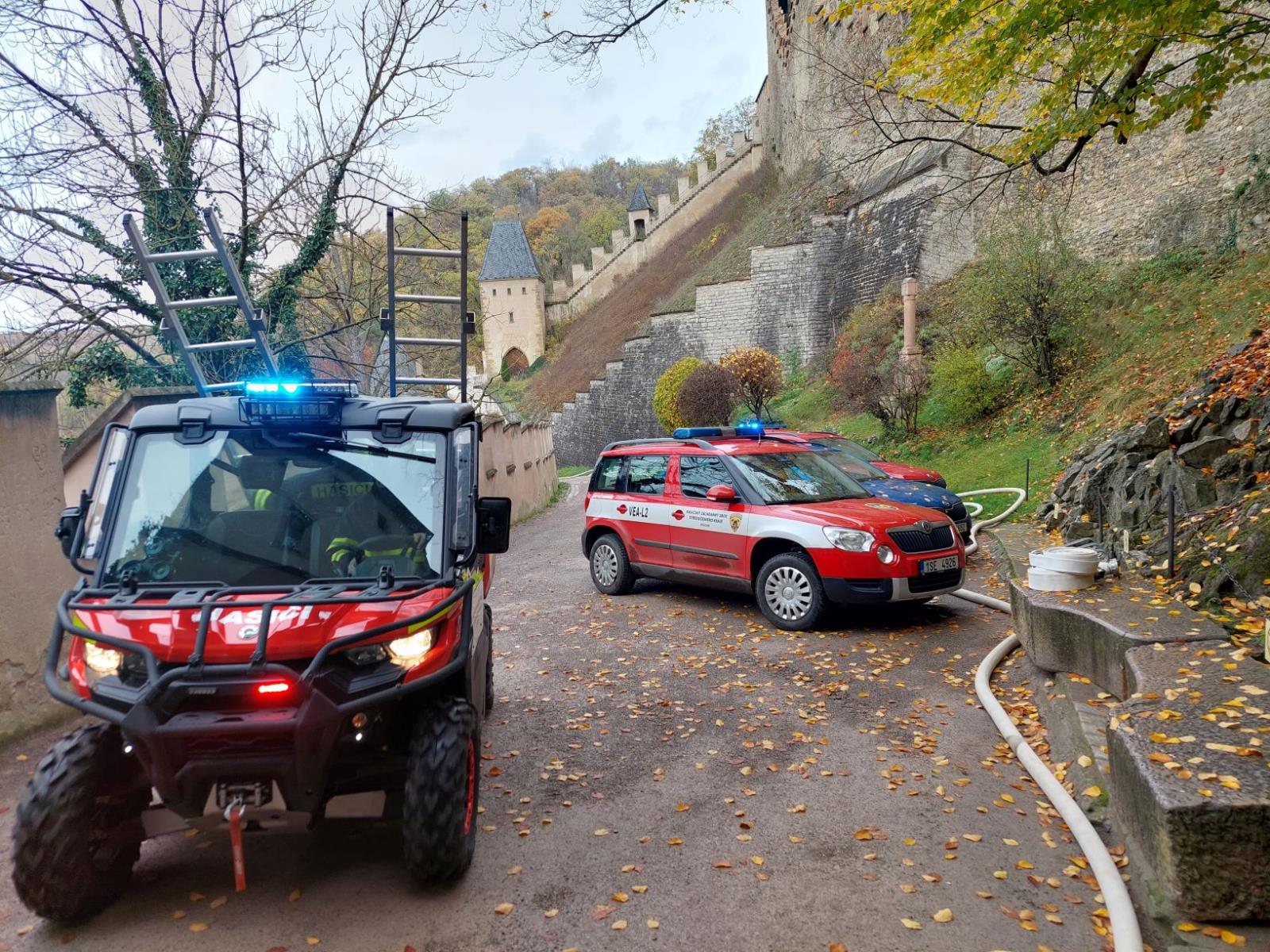 011-Prověřovací cvičení na hradě Karlštejn.jpg