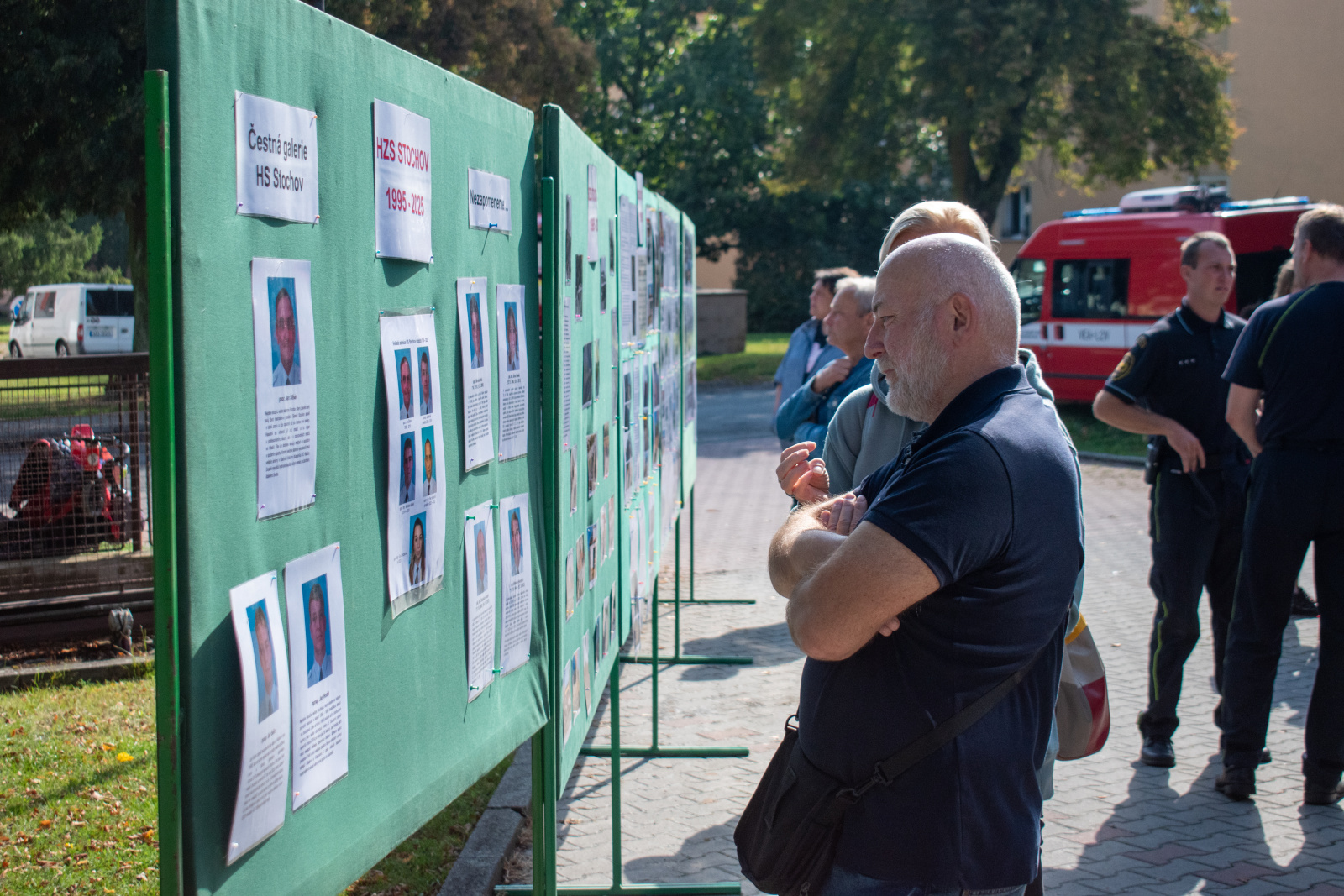 015-30 let profesionálních hasičů ve Stochově.jpg