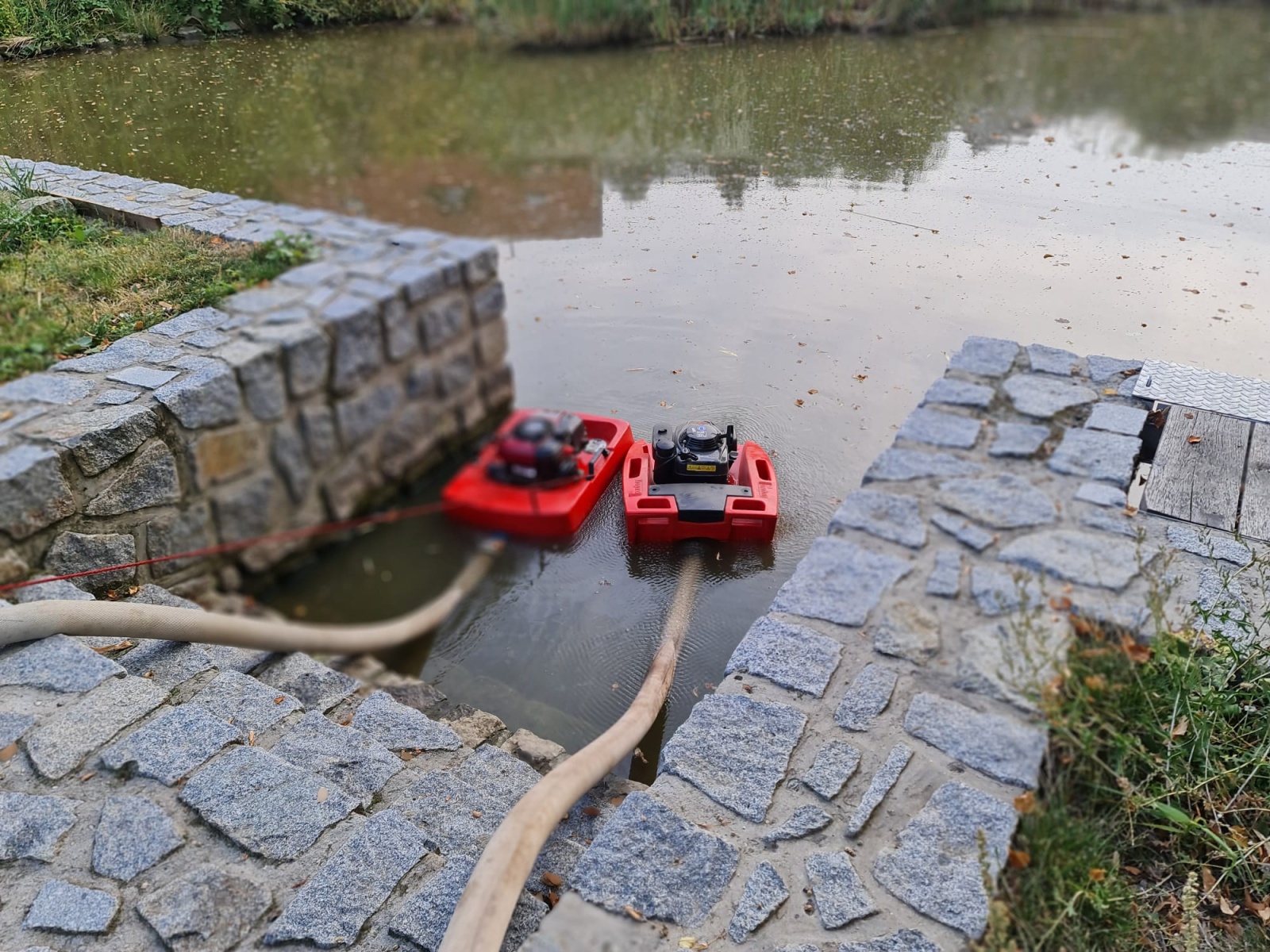 016-Rozsáhlý požár lesa u Pyšel na Benešovsku.jpeg