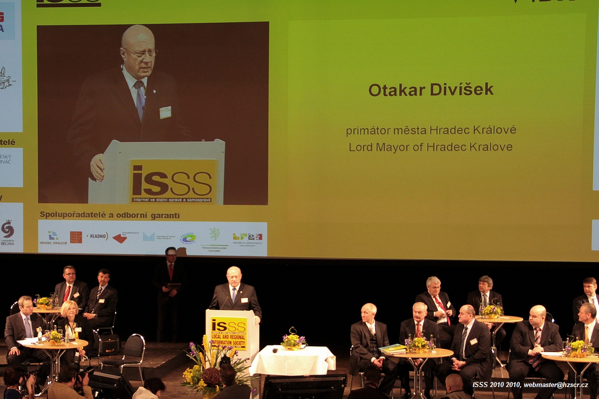 02-divisek-primator-hk.jpg