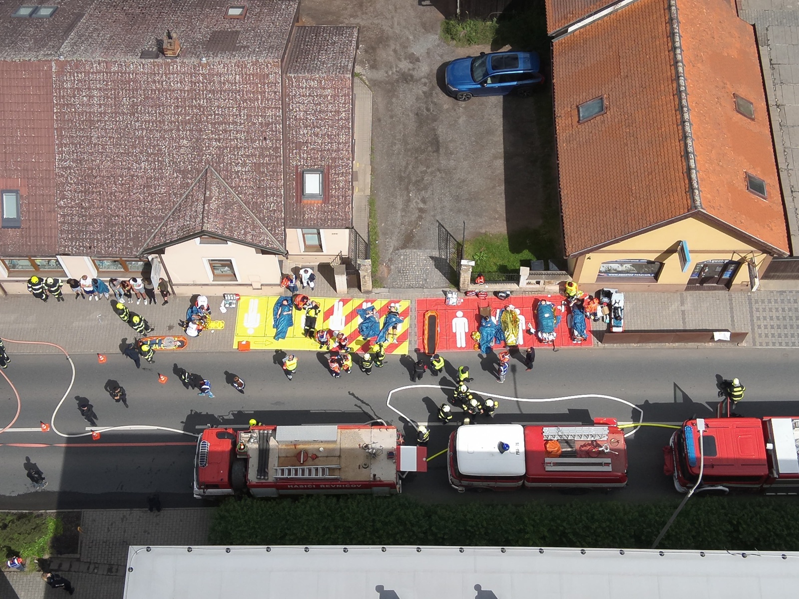 021-Taktické cvičení složek IZS zaměřené na únik čpavku v rakovnickém pivovaru.jpeg