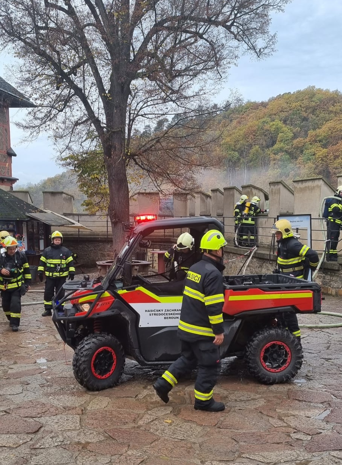 022-Prověřovací cvičení na hradě Karlštejn.jpeg