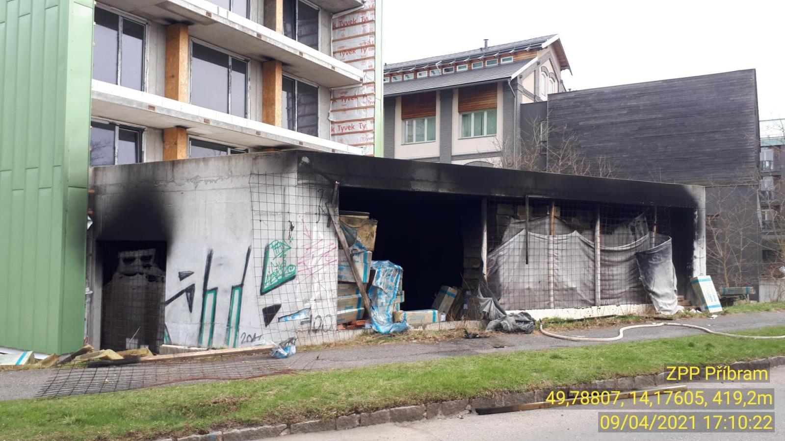 024 - Požár rozestavěného hotelu v Dobříši.jpg