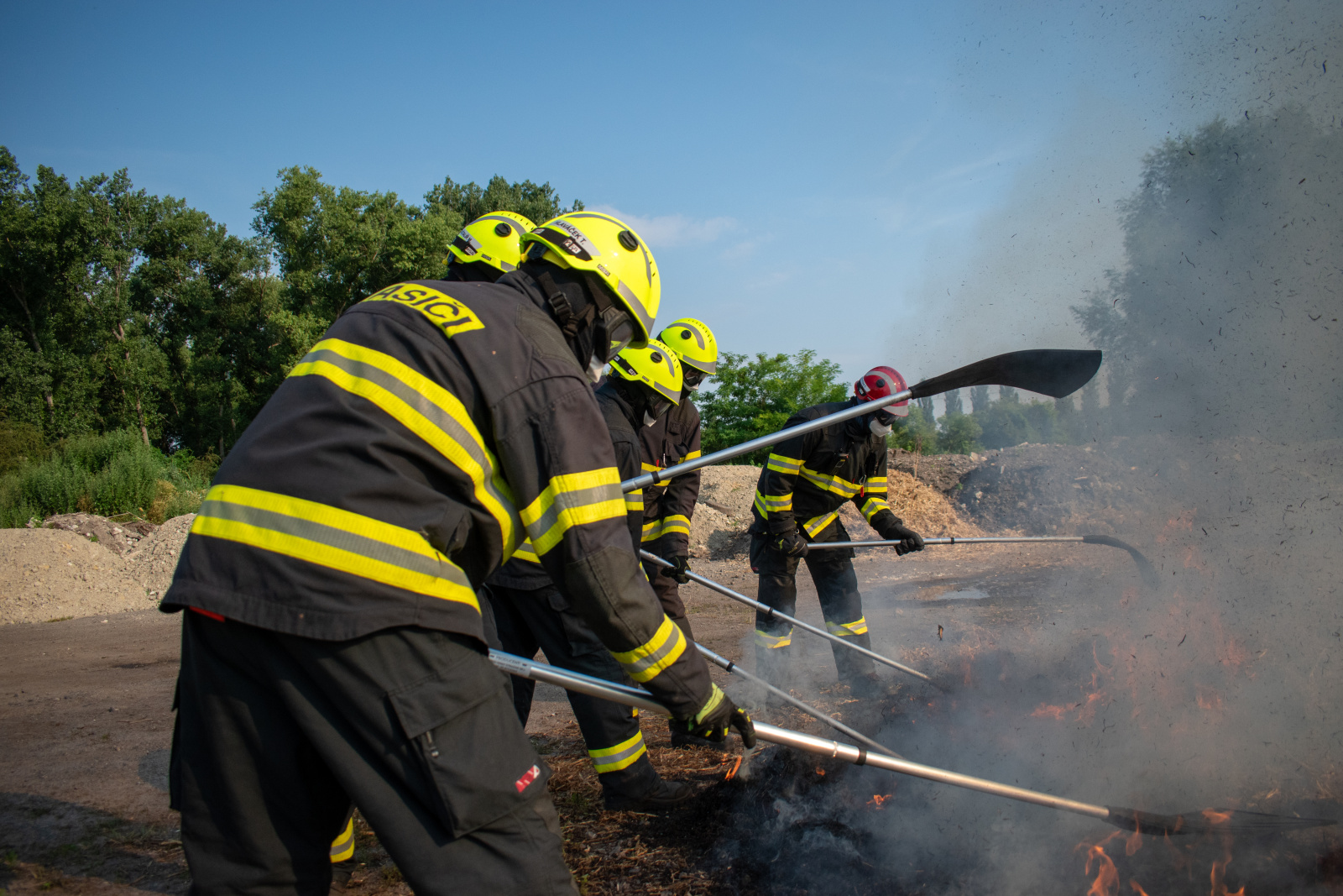 025-výcvik mělnických hasičů.jpg