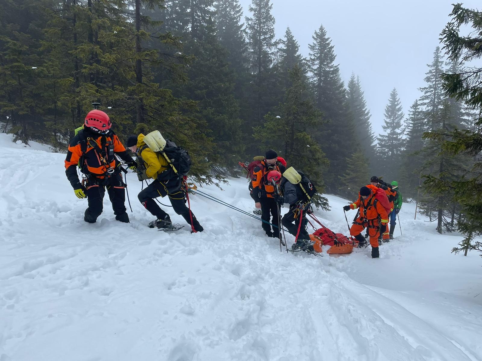 027-Zimní výcvik hasičů z Kolínska.jpg