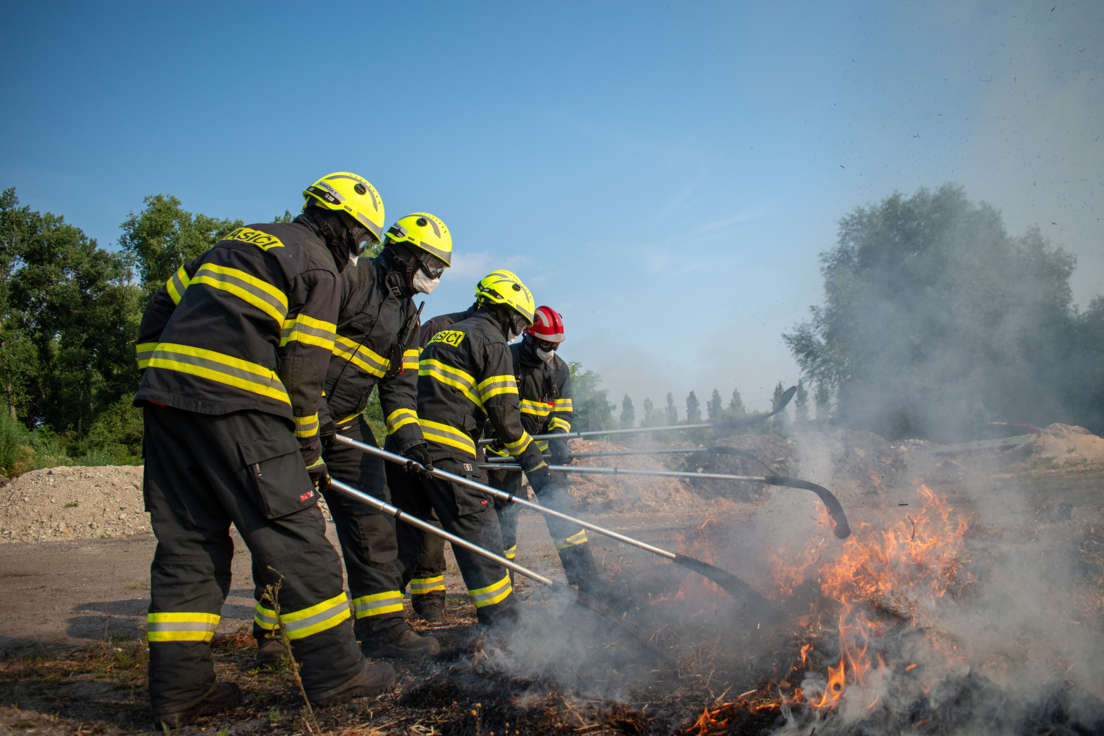 031-výcvik mělnických hasičů.jpg