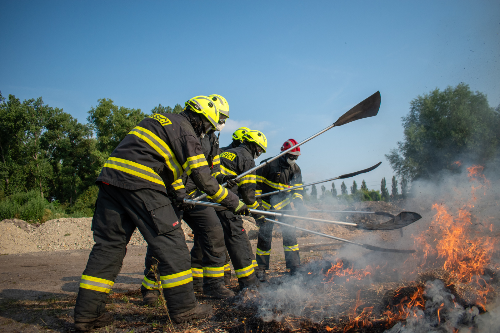034-výcvik mělnických hasičů.jpg