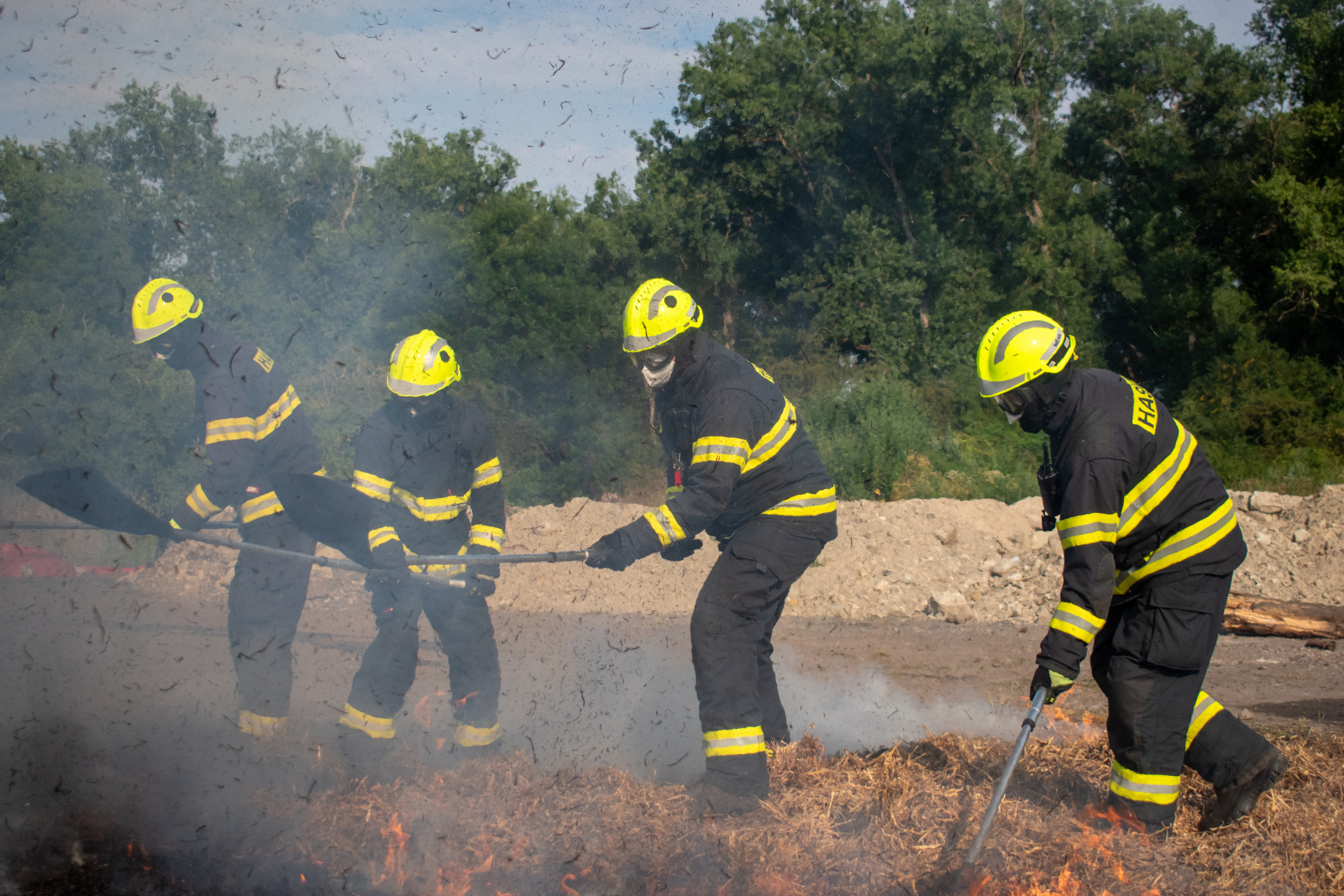 052-výcvik mělnických hasičů.jpg