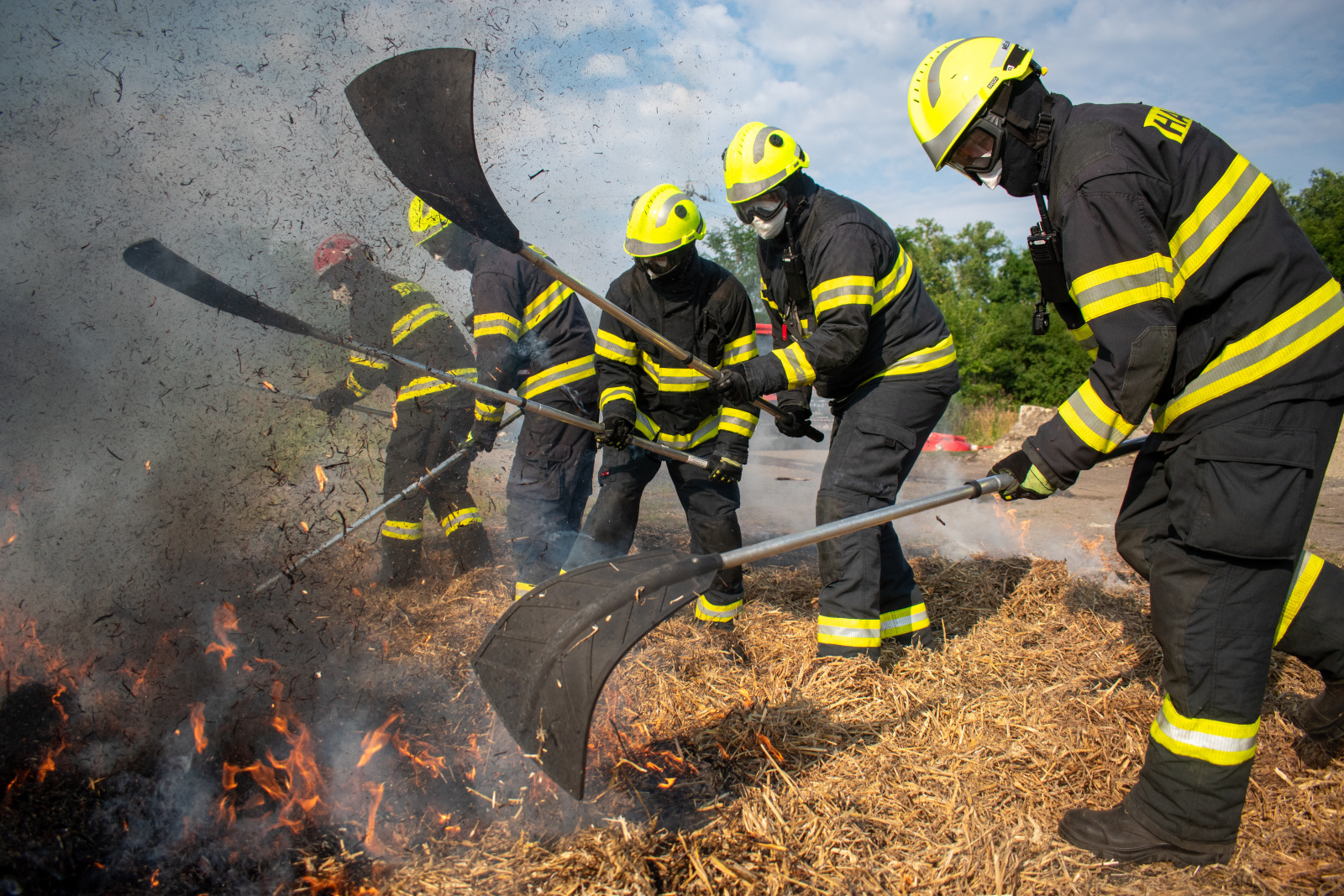 068-výcvik mělnických hasičů.jpg