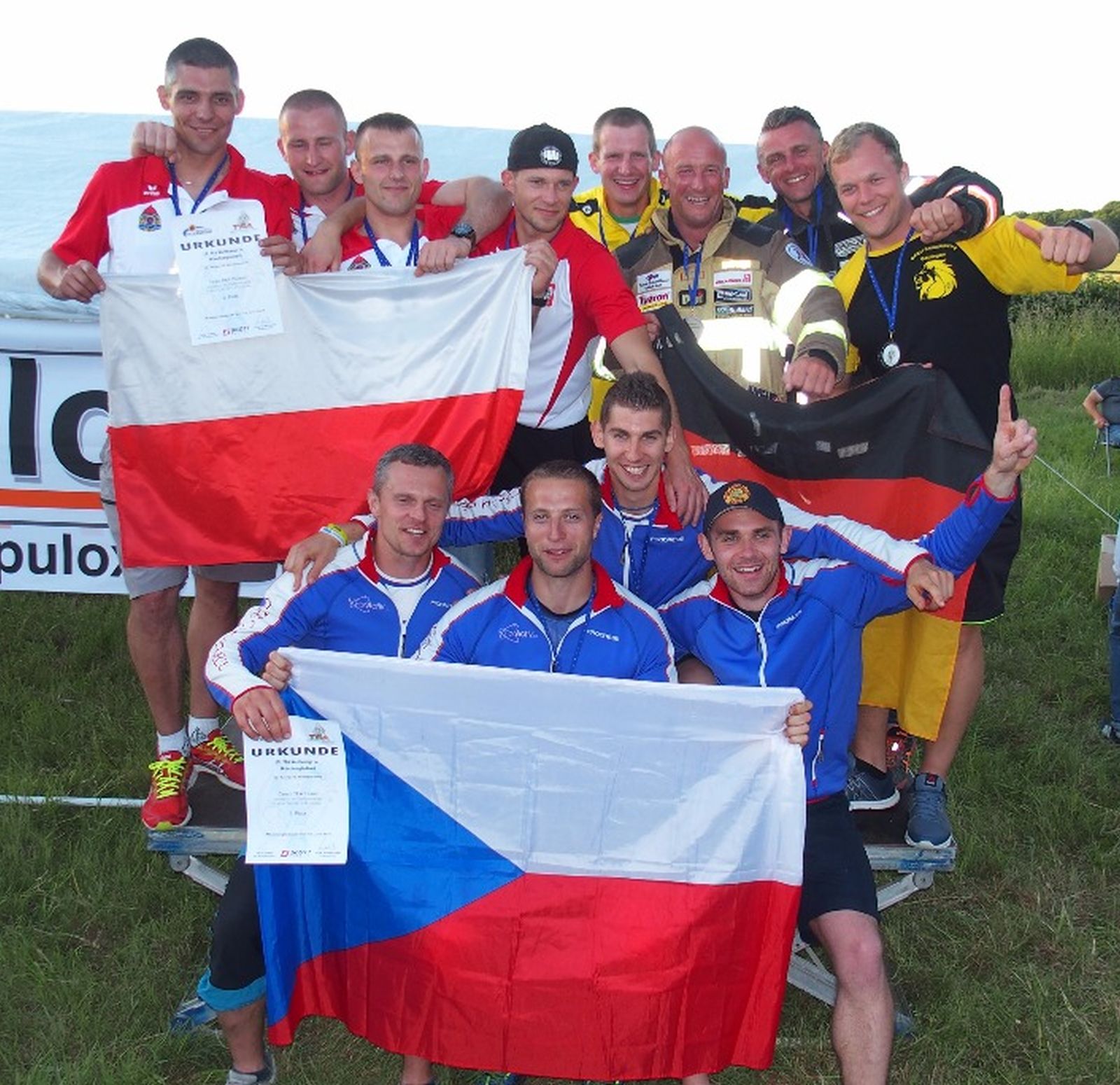09.jpg
