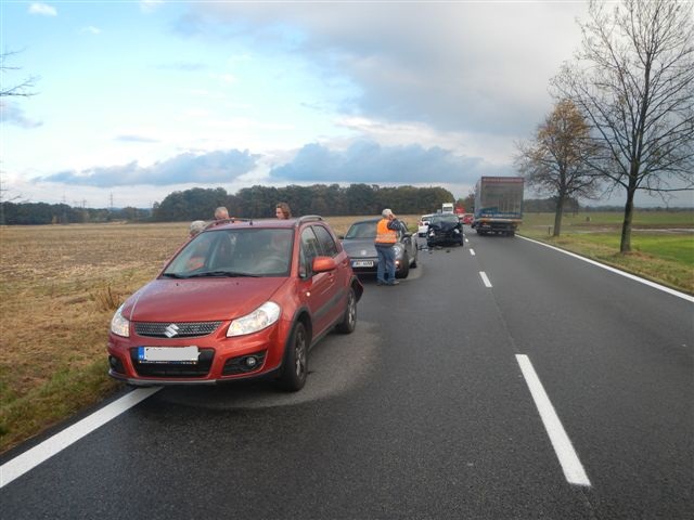 1 Dopravní nehoda 2 OA, Čejkovice - 16. 10. 2013 (4).jpg