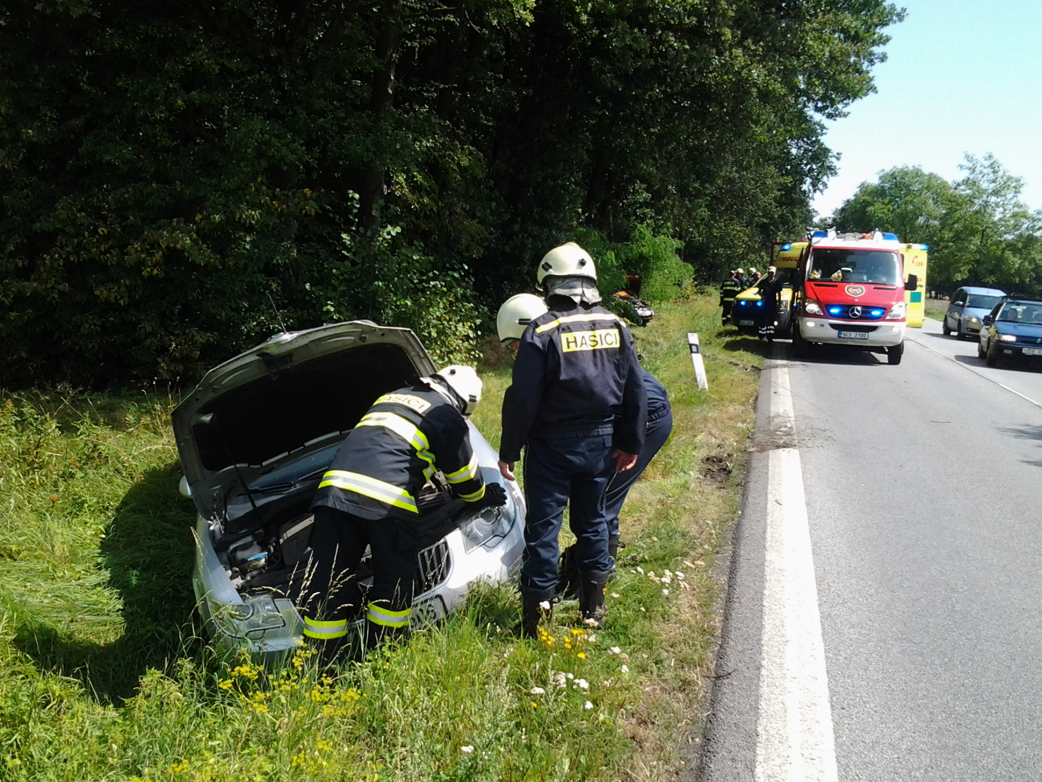 1 Dopravní nehoda 2 OA, Čejkovice - 7. 8. 2013 (2).jpg