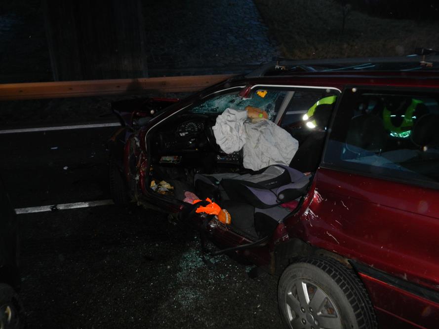 1 Dopravní nehoda 2 OA, Horusice - 22. 1. 2015 (3).JPG