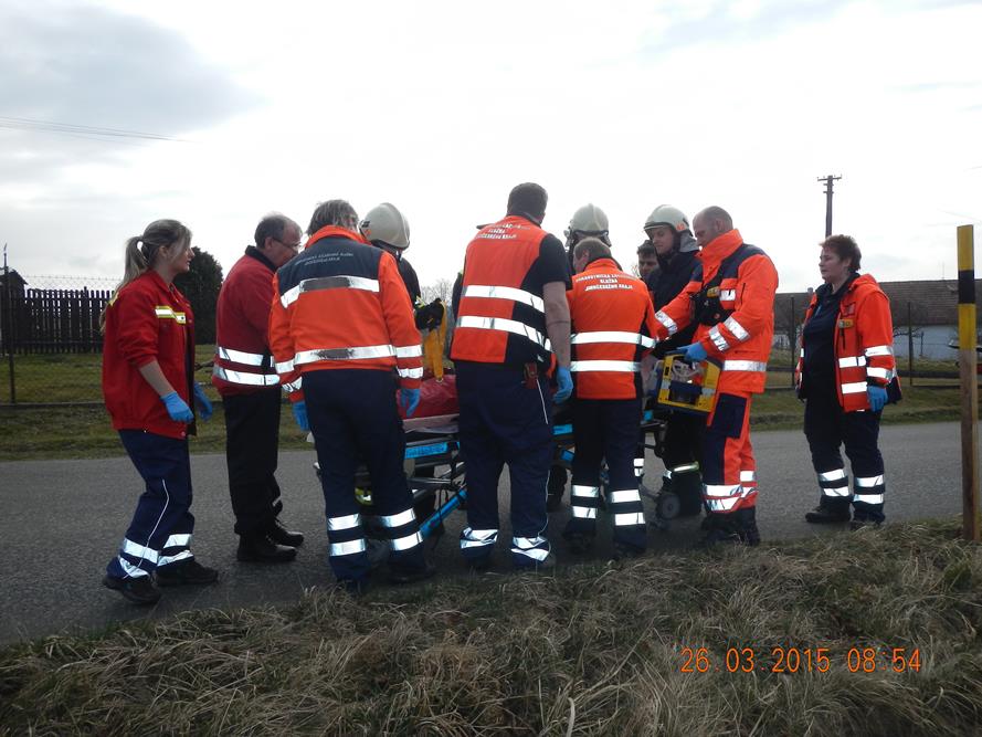 1 Dopravní nehoda OA, Dlouhá Lhota - 26. 3. 2015 (10).jpg