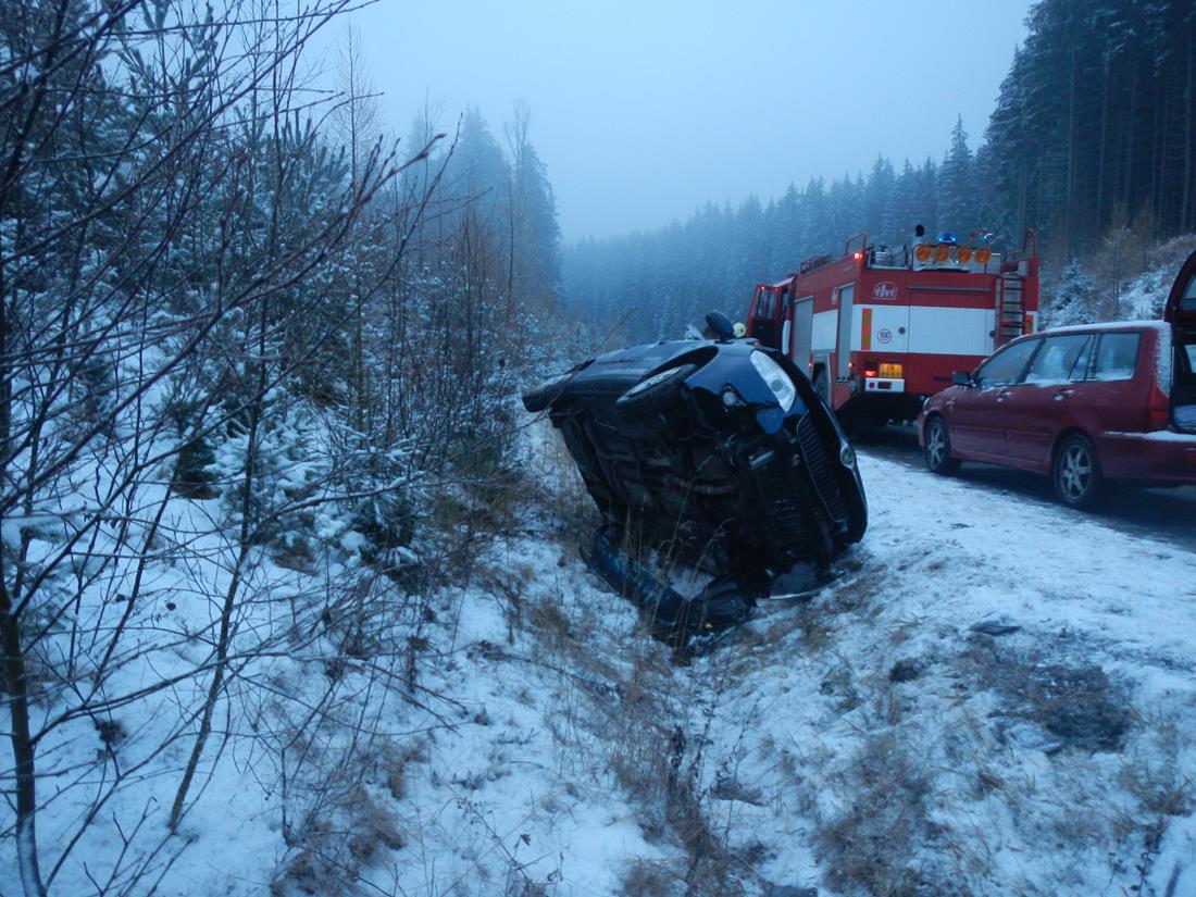 1 Dopravní nehoda OA, Vyšší Brod - 7. 1. 2016 (1).JPG