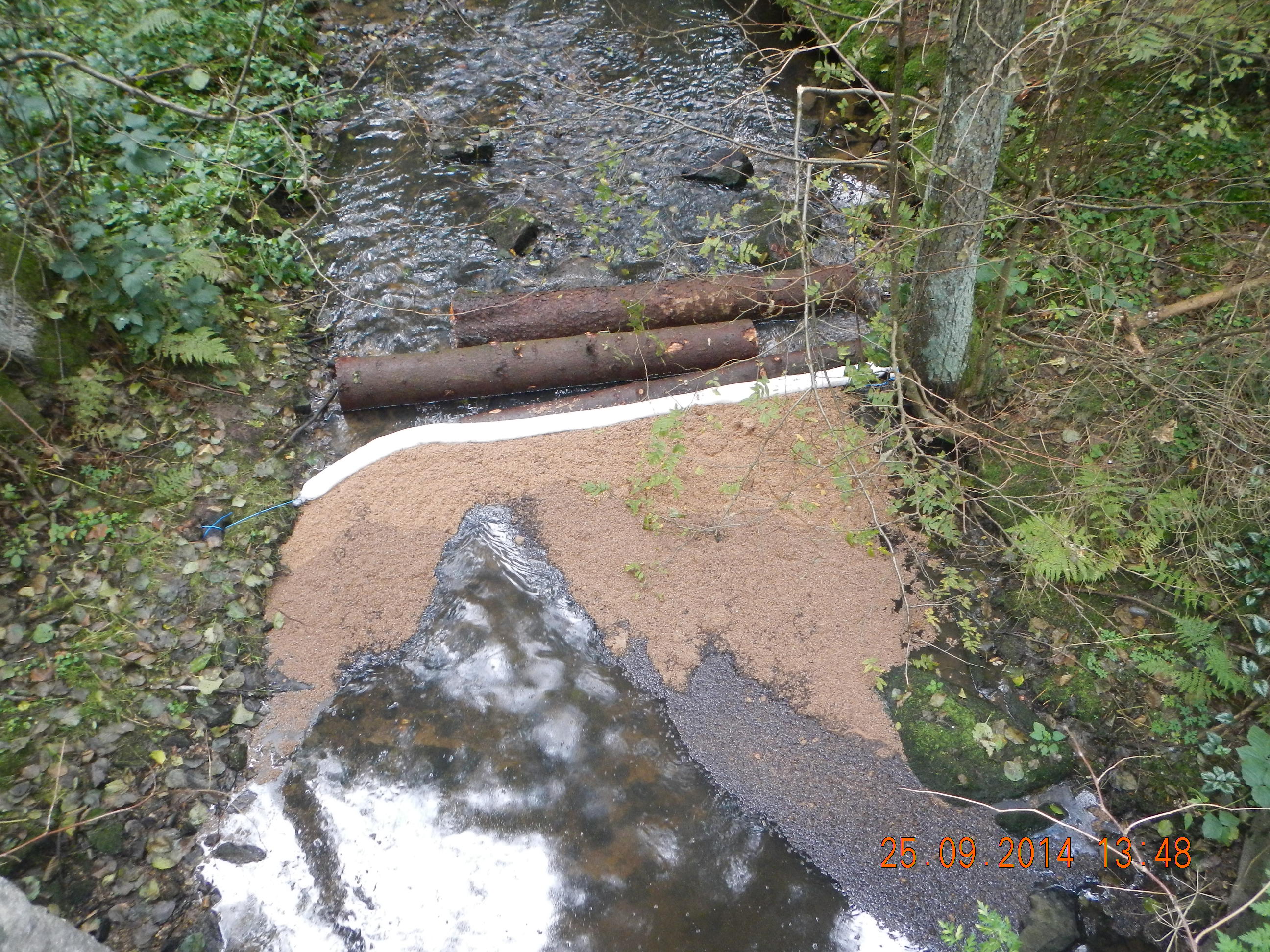 1 Dopravní nehoda harvestoru, Hrádek - 25. 9. 2014 (2).JPG