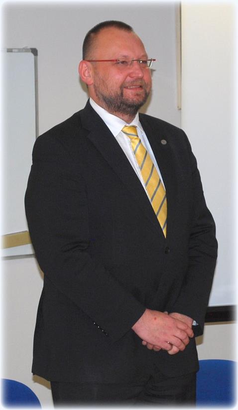 1 Ing. Bartošek na stanici v JH - 9. 11. 2015 (1).JPG