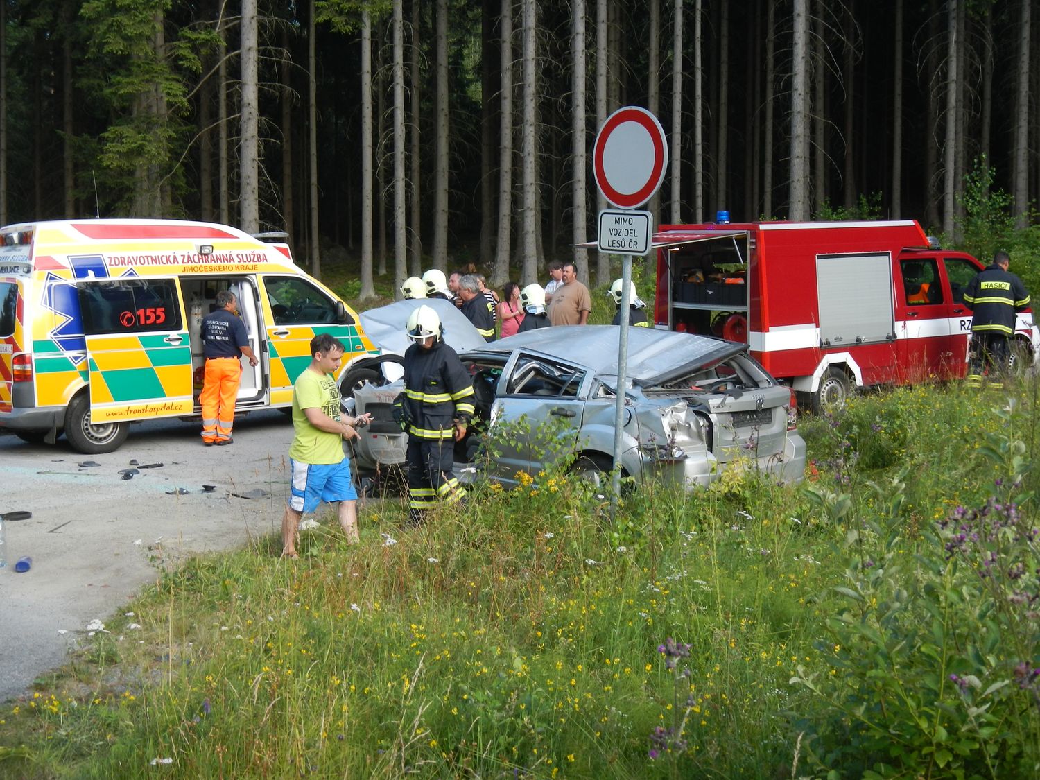 1 Nehoda OA, Vyšší Brod - 20. 7. 2013, 18,26 hodin (1).jpg