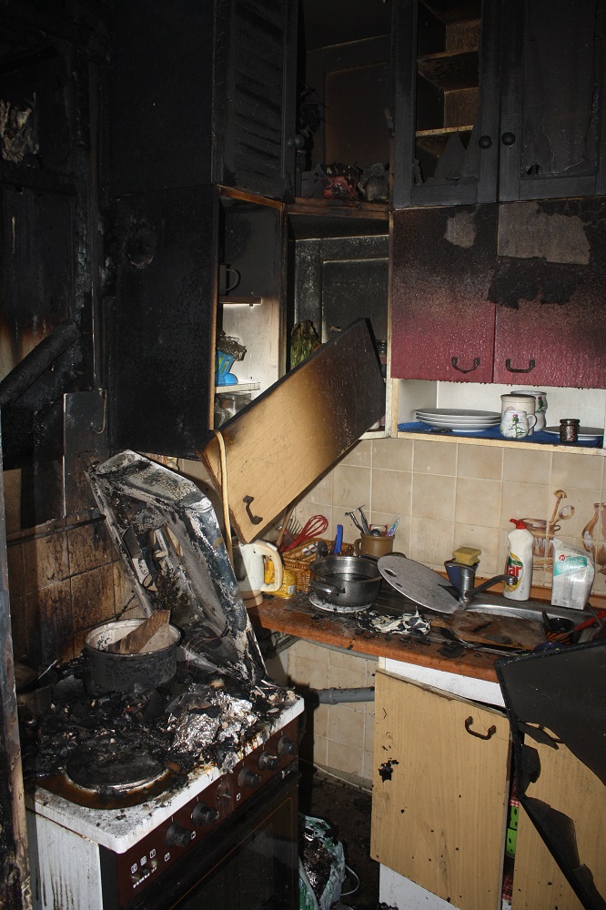 1 Požár bytu, České Budějovice - 23. 12. 2014 (2).JPG