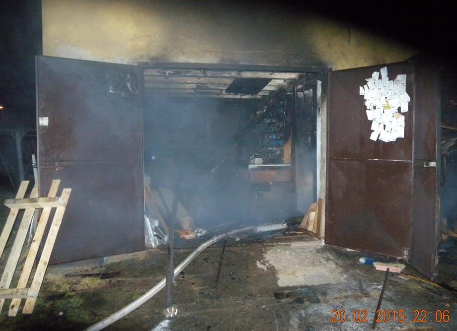 1 Požár dílny, Soběslav - 20. 2. 2015 (1).JPG