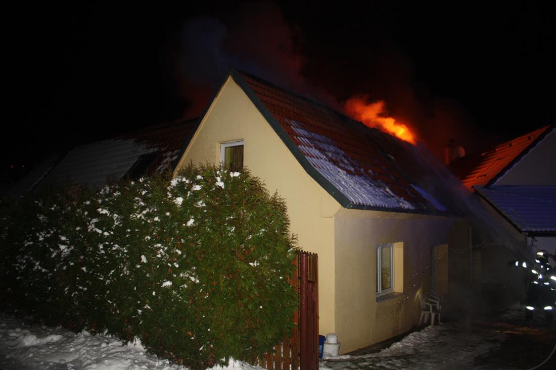 1 Požár domu, Čakovec - 20. 1. 2016 (3).JPG