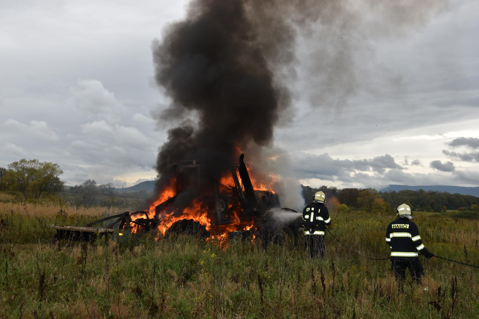 1 Požár traktoru (1).JPG