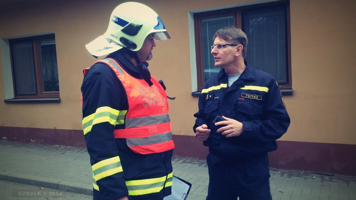 10 9-10-2014 Odstranění následků po poruše plynového vedení (2).JPG