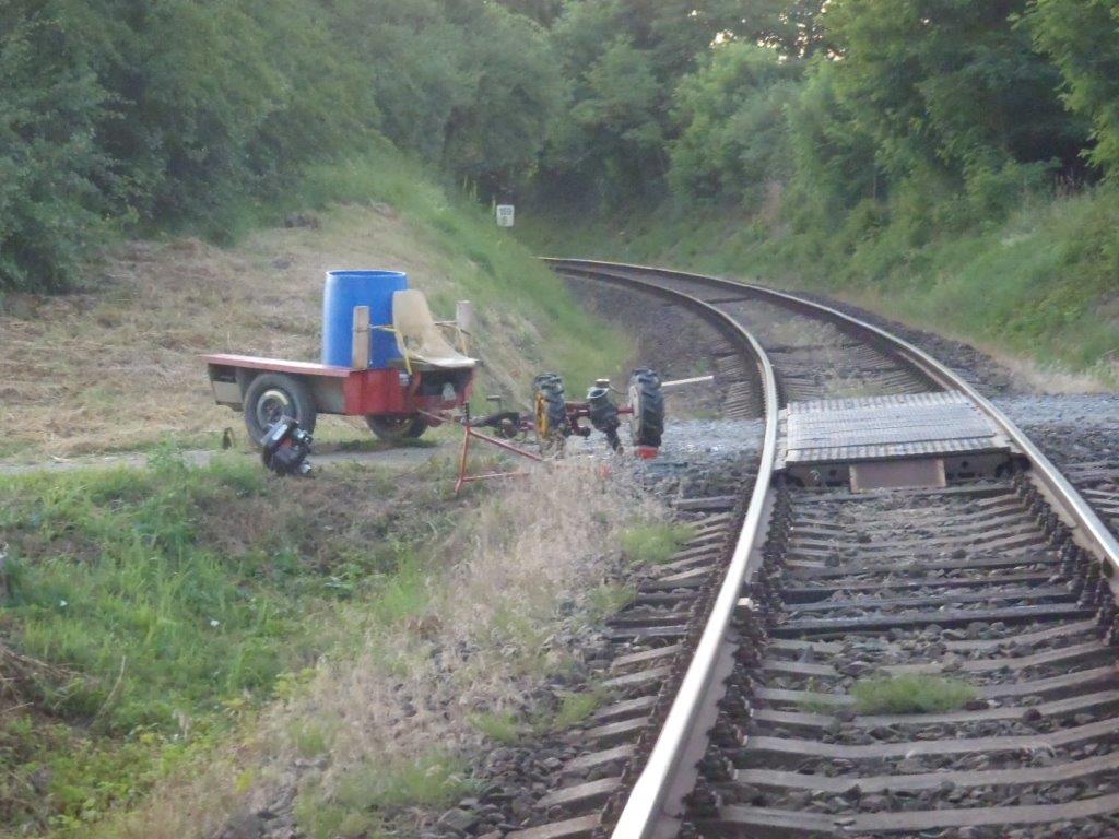 10.7.2015 DN Domažlice traktůrek a vlak.jpg