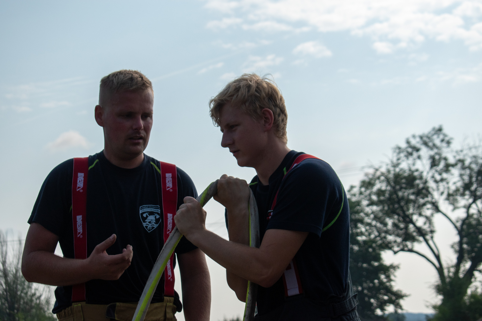 100-výcvik mělnických hasičů.jpg