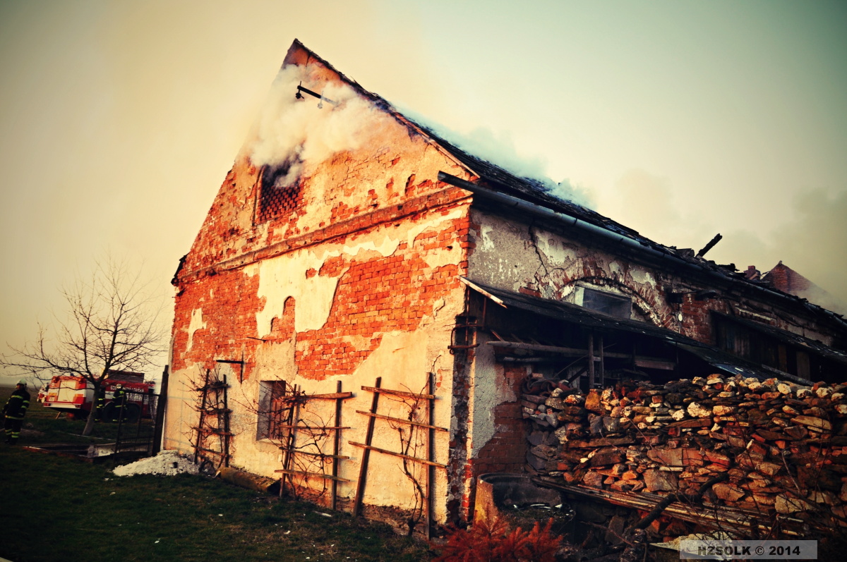 11 12-3-2014 P_NB_Šumvald - hospodářská budova (5).JPG