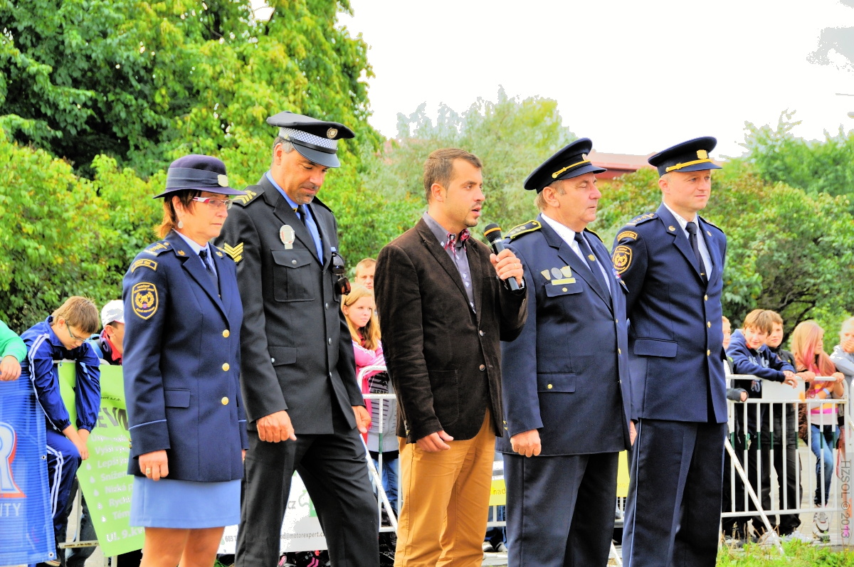 11 4-9-2013 Soutěž ve vyprošťování zraněných osob z havarovaných vozidel - Přerov (11).JPG