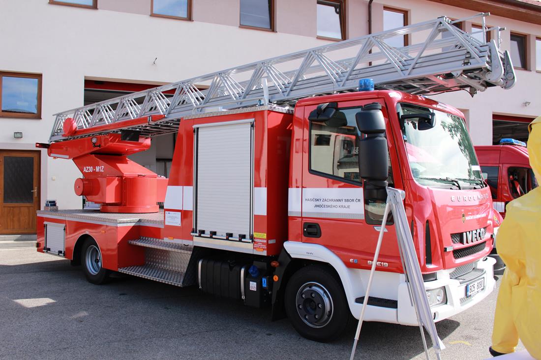 11 Předání techniky z  IOP, České Budějovice - 27. 8. 2015 (11).JPG