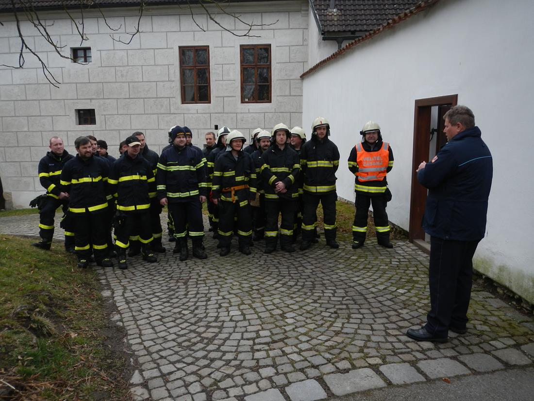 11 Zlatá Koruna - taktické cvičení - 5. 3. 2016 (11).JPG