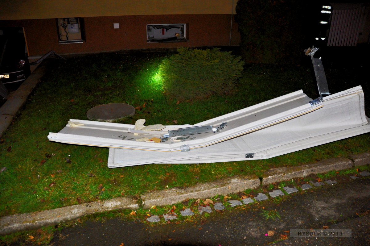 12 20-11-2013 Exploze v rodinném domku Příkazy (2).JPG
