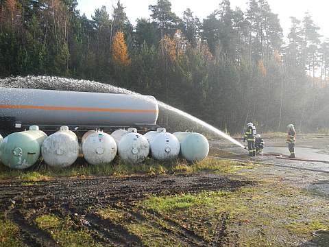 12 Cvičení Tomegas, Branice - 14. 11. 2014 (11).jpg