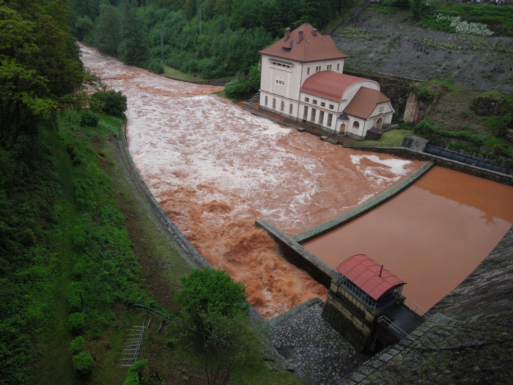 13-06-02 Dvůr Králové n.L. a přehrada Les Království (5).JPG