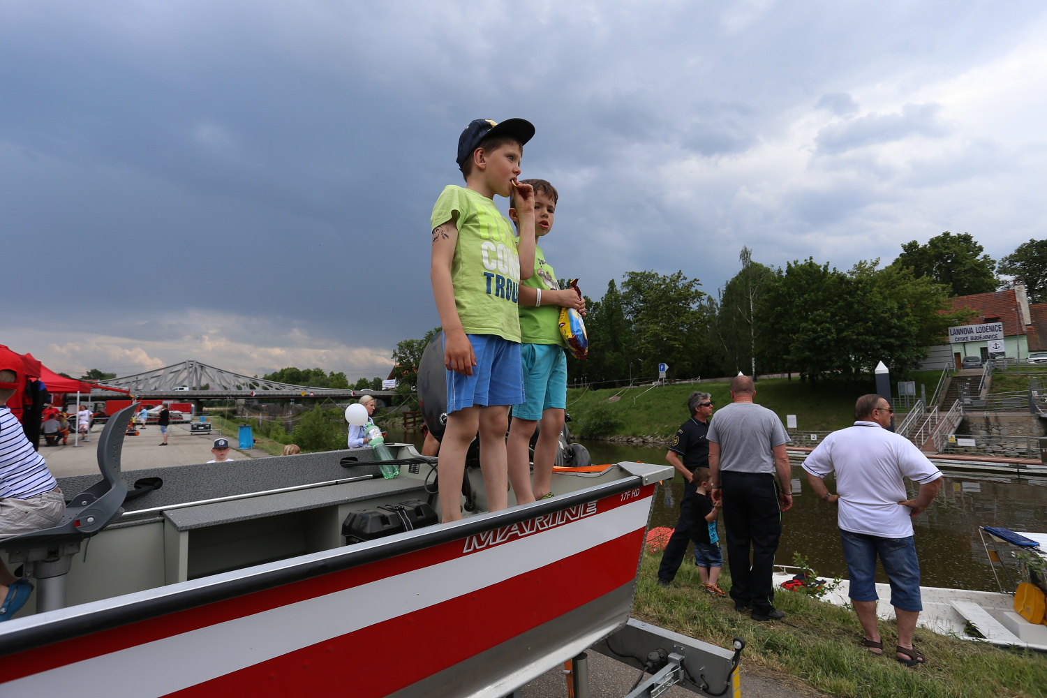 13 Oslavy 150 - náplavka (22).JPG