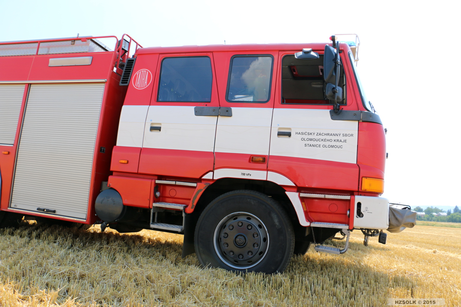 14 3-8-2015 P-PP_Likvidace požáru strniště Ústín - Olomoucko (5).JPG