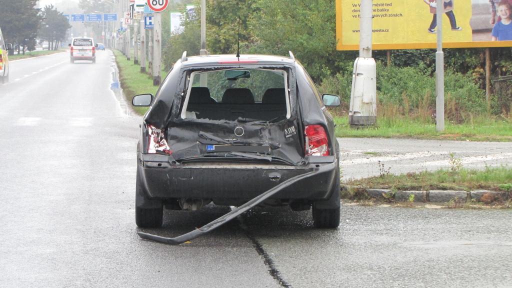 16-10-25 HK, Na Rybárně - Rašínova tř. (1).JPG