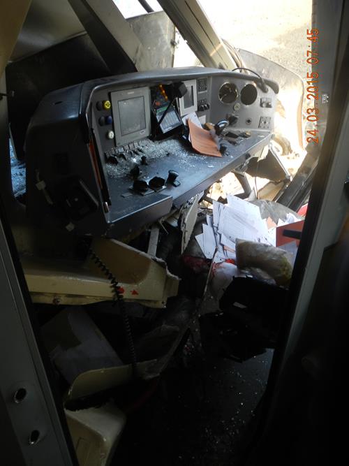 16 Dopravní nehoda kamiónu a vlaku, Obrataň - 24. 3. 2015 (15).jpg