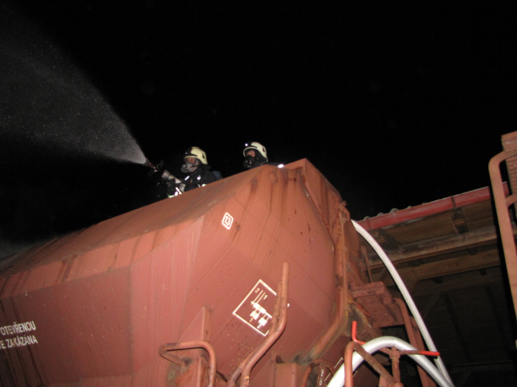 17-03-07 P vagonu, HK (2).JPG