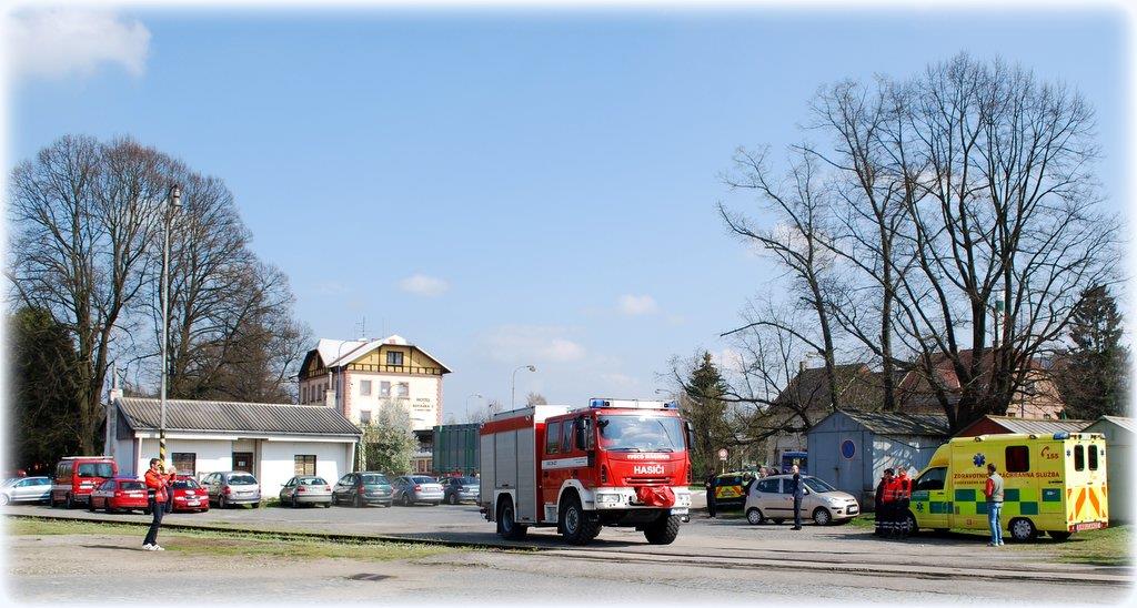 18 Cvičení Nehoda vlaku, Jindřichův Hradec - 12. 4. 2016 (11).JPG