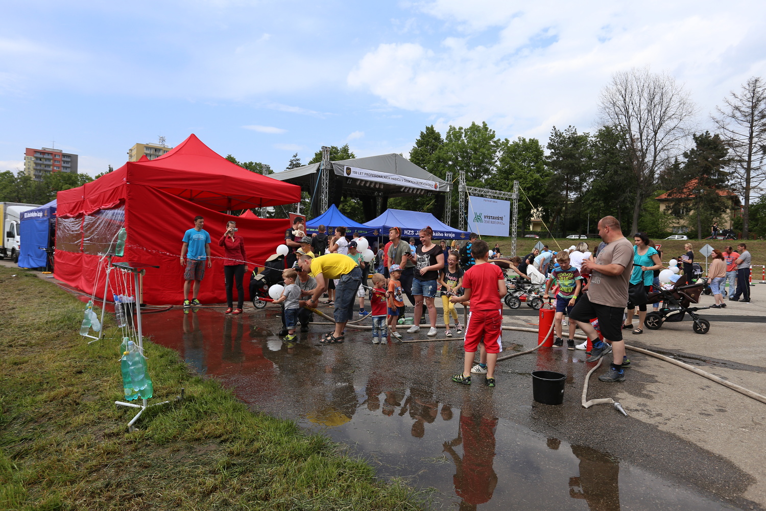 18 Oslavy 150 - náplavka (27).JPG