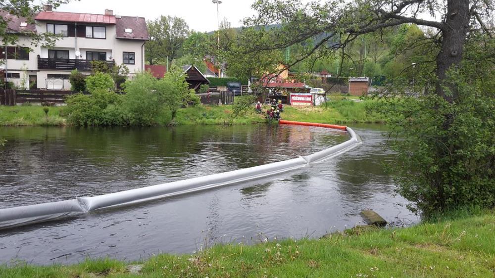 18 Taktické cvičení - požár v elektrárně Lipno II - 20. 5. 2016 (18).jpg