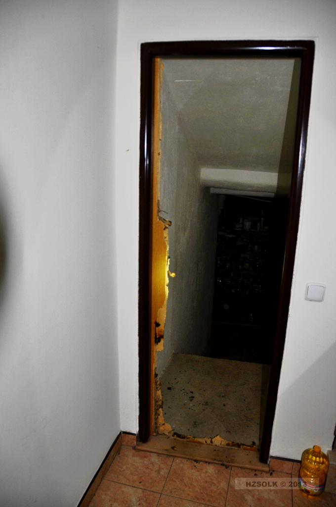 19 20-11-2013 Exploze v rodinném domku Příkazy (8).JPG