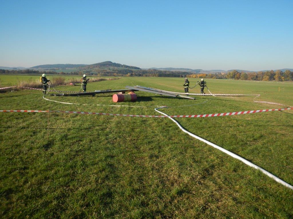 2 Cvičení Letiště, Strunkovice nad Blanicí - 31. 10. 2015 (4).jpg