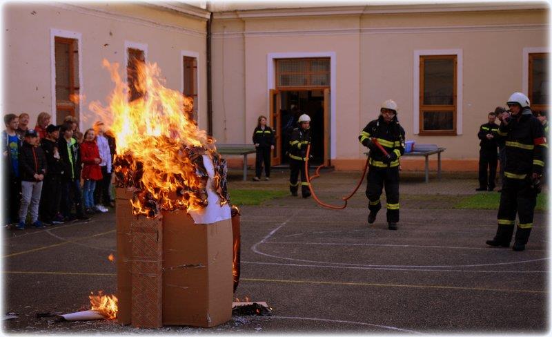 2 Den zdraví na ZŠ v Jindřichově Hradci - 29. 4. 2016 (2).JPG